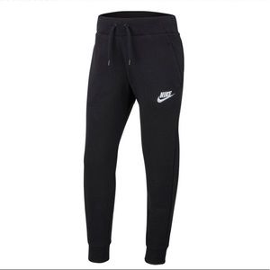 Girls Nike Sweatpants
